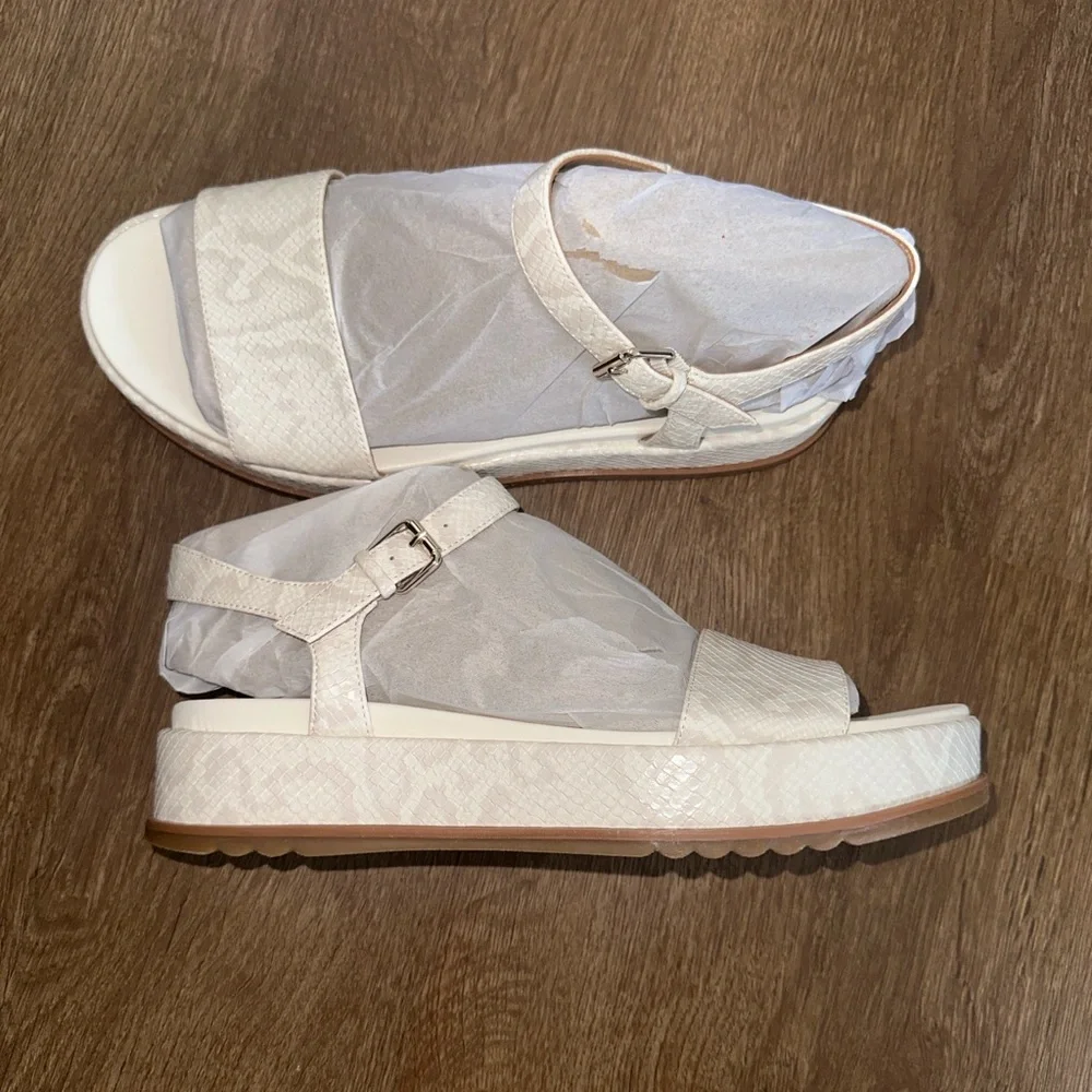 Naturalizer Zane Ankle Strap Platform Sandal - Women 10 - Picture 2 of 4